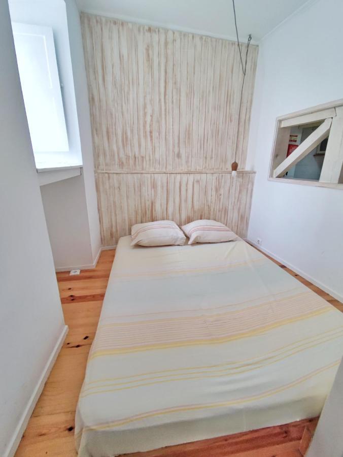 Small Lovely Studio Lissabon Buitenkant foto